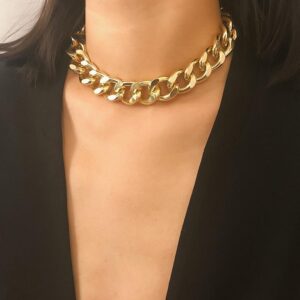 Women’s Chain Stylized Necklace